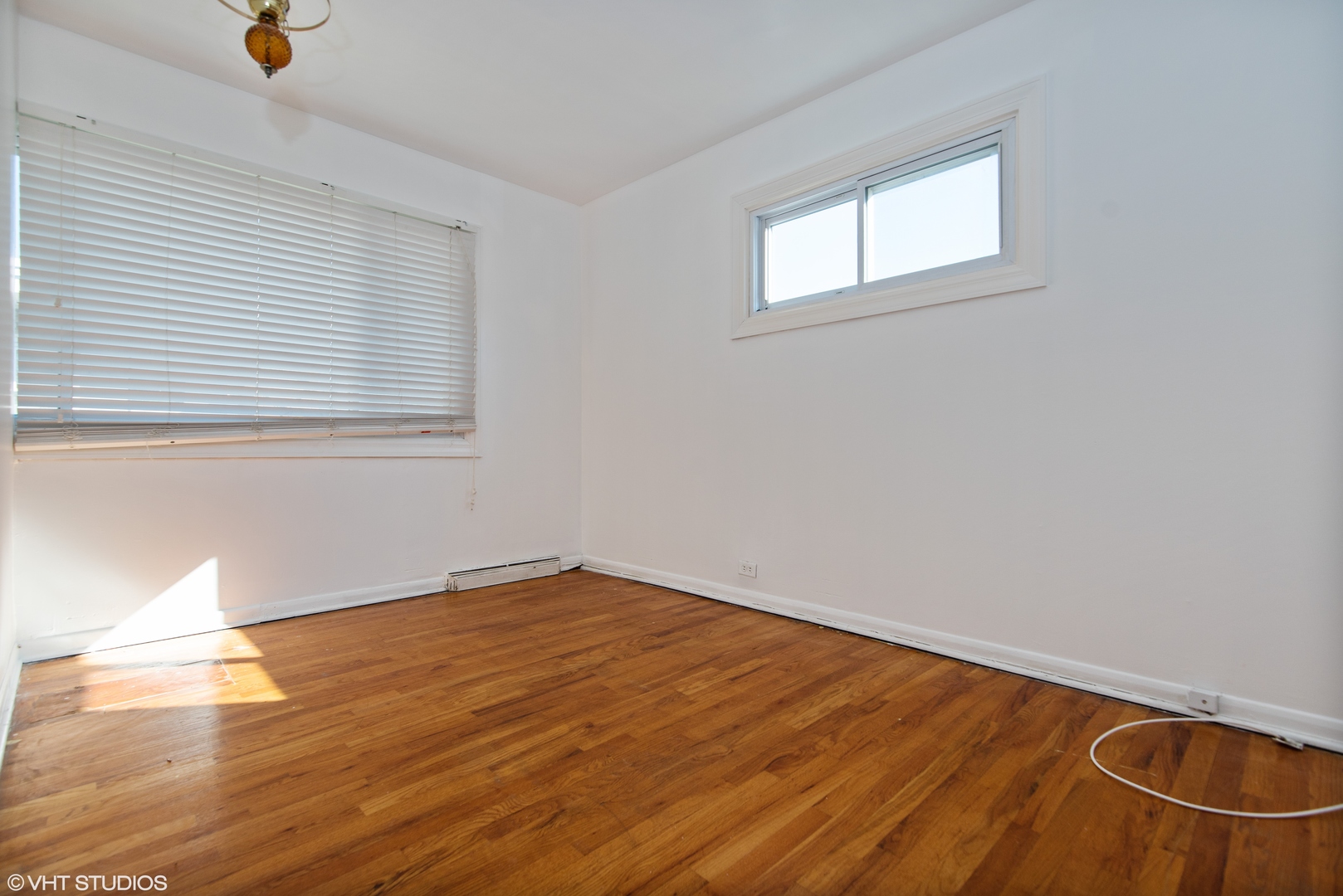 9509 Gross Point Road, Unit E Skokie, IL 60076 - Photo 8 of 14