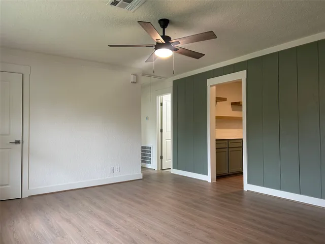 $197,499 | 923 West 9th Street, Freeport, TX 77541