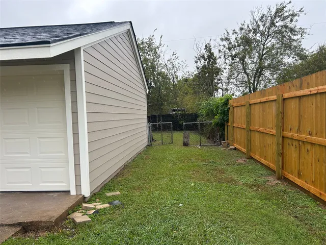 $197,499 | 923 West 9th Street, Freeport, TX 77541