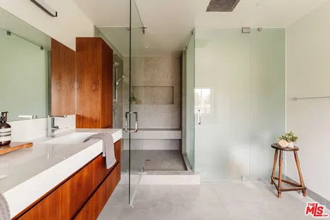 $2,995,000 | 4063 Huron Avenue, Culver City, CA 90232