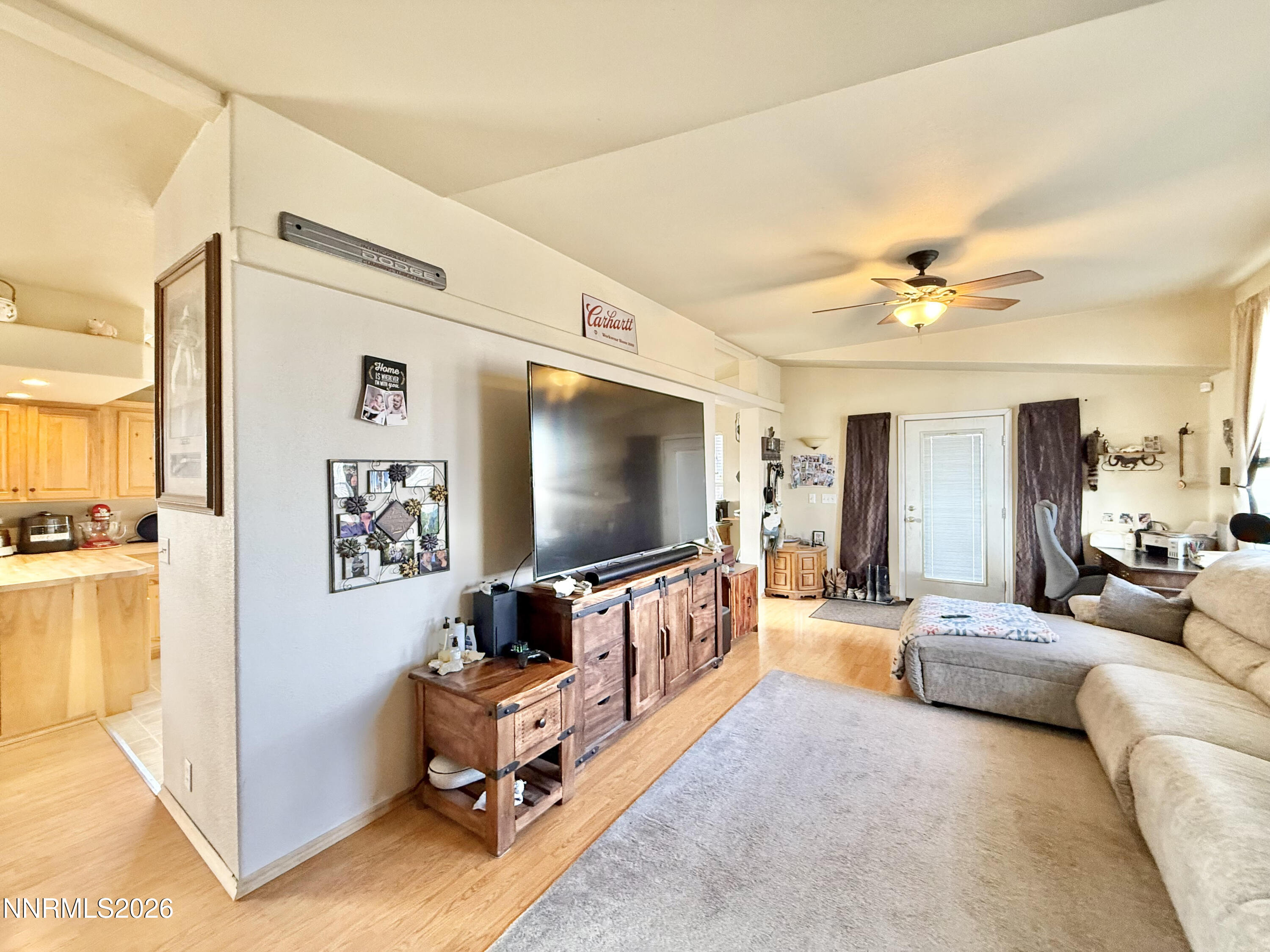 2160 East Horseshoe Road Battle Mountain, NV 89820 - Photo 16 of 41 2160 Horseshoe living