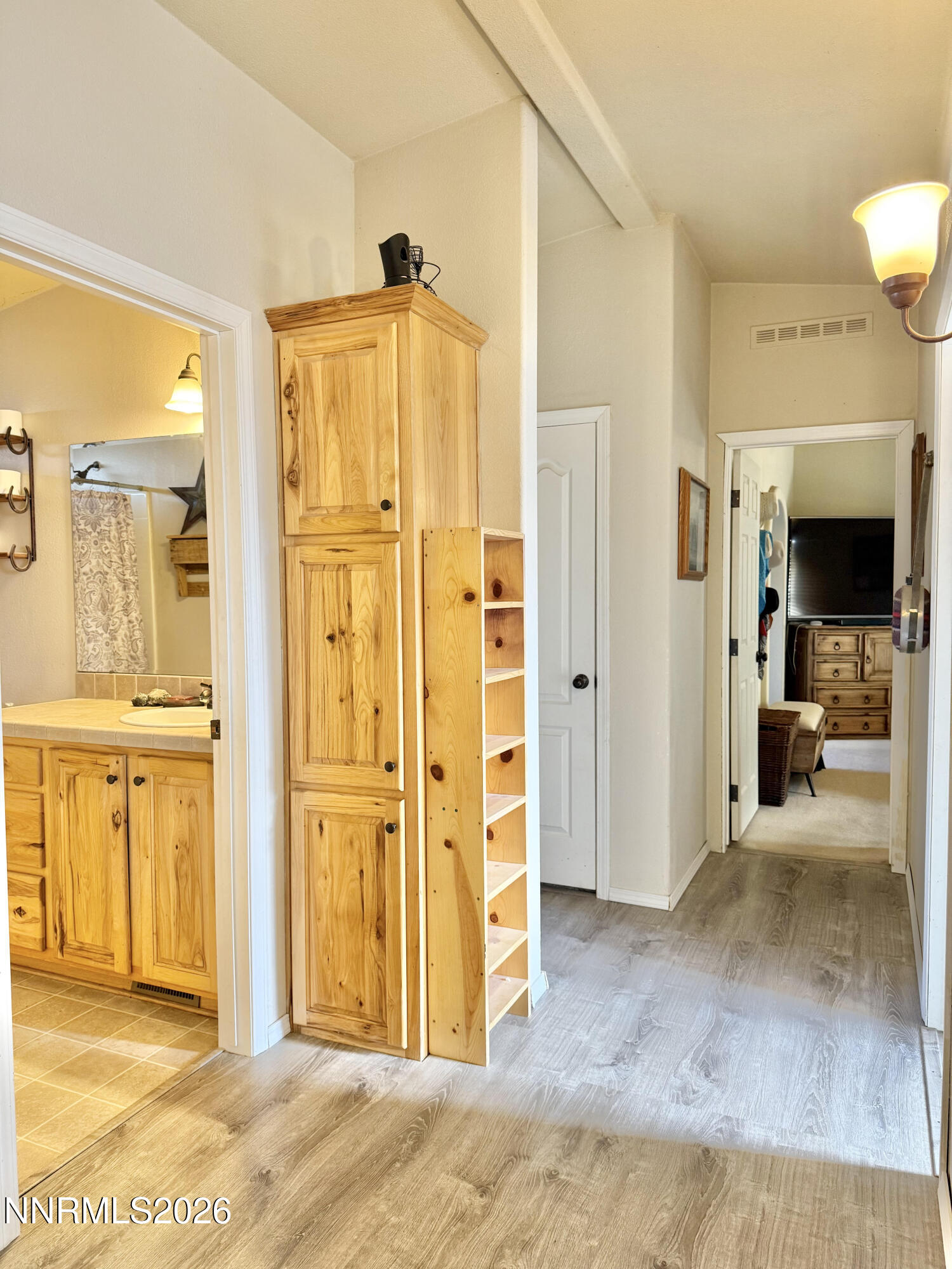 2160 East Horseshoe Road Battle Mountain, NV 89820 - Photo 27 of 41 2160 Horseshoe hall