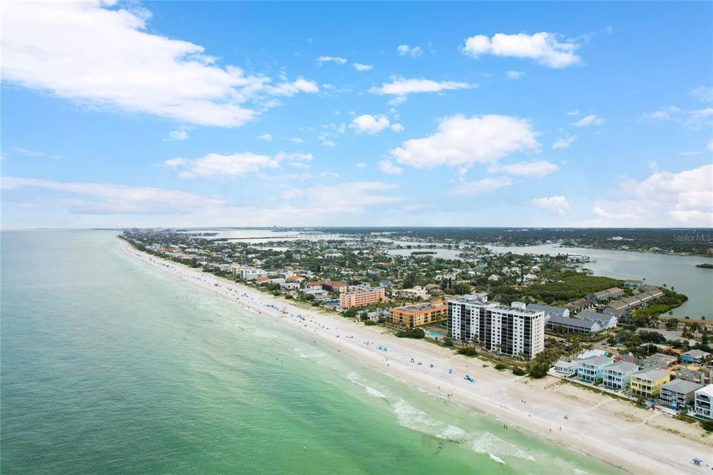 812 Gulf Boulevard, Unit 3 Indian Rocks Beach, FL 33785 - Photo 40 of 44