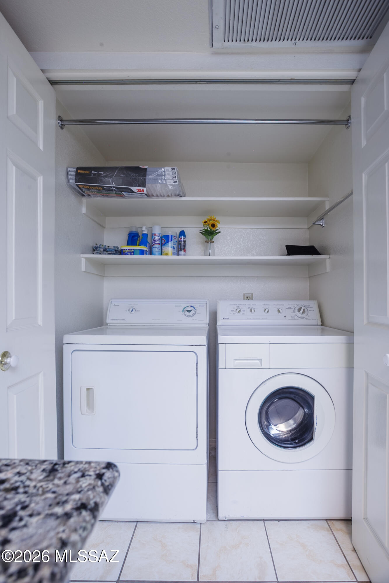 1200 East River Road, Unit B27 Tucson, AZ 85718 - Photo 36 of 40 a close view of washer and dryer
