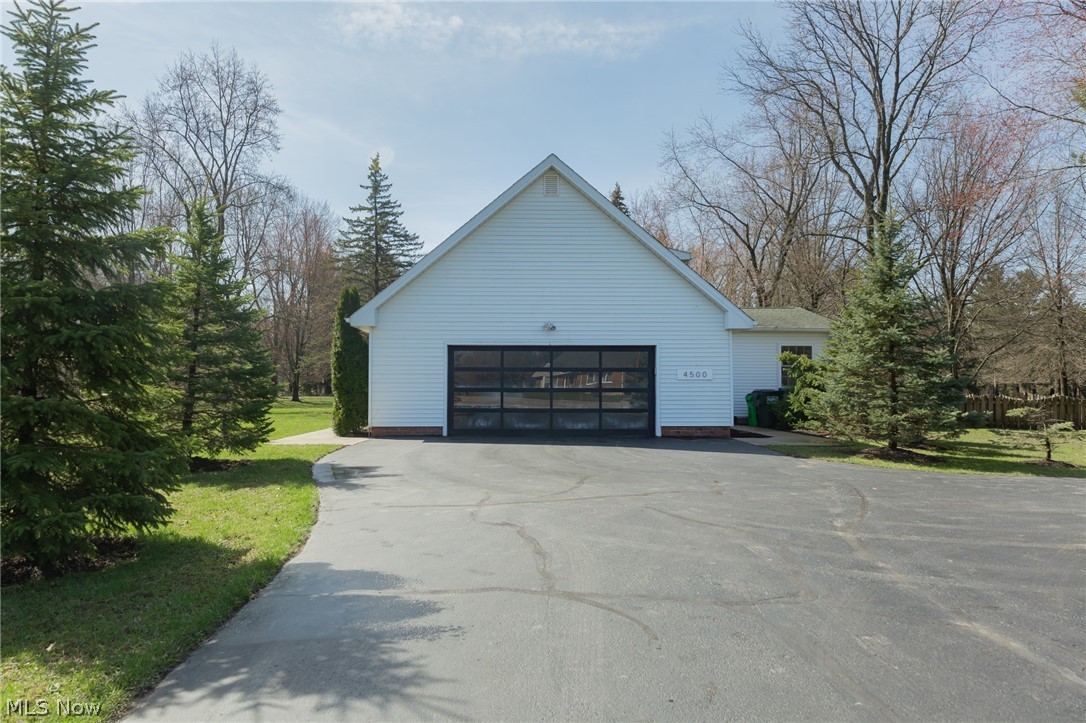 4500 Lander Road Chagrin Falls, OH 44022 - Photo 18 of 19 Gallery Image 18