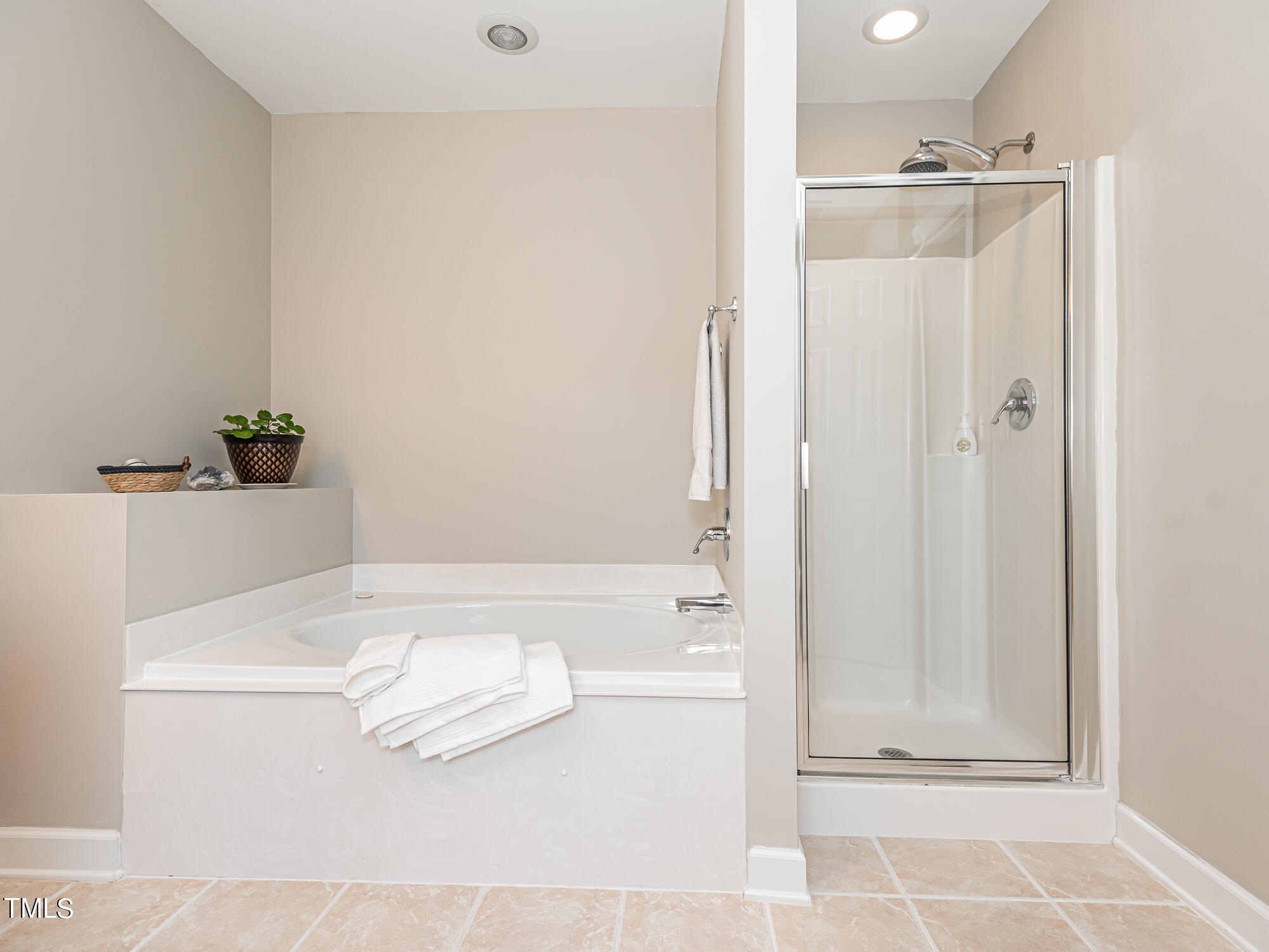 3080 Wren Road Creedmoor, NC 27522 - Photo 20 of 47 InTrust_Realty_Lee_3080_Wren-7764