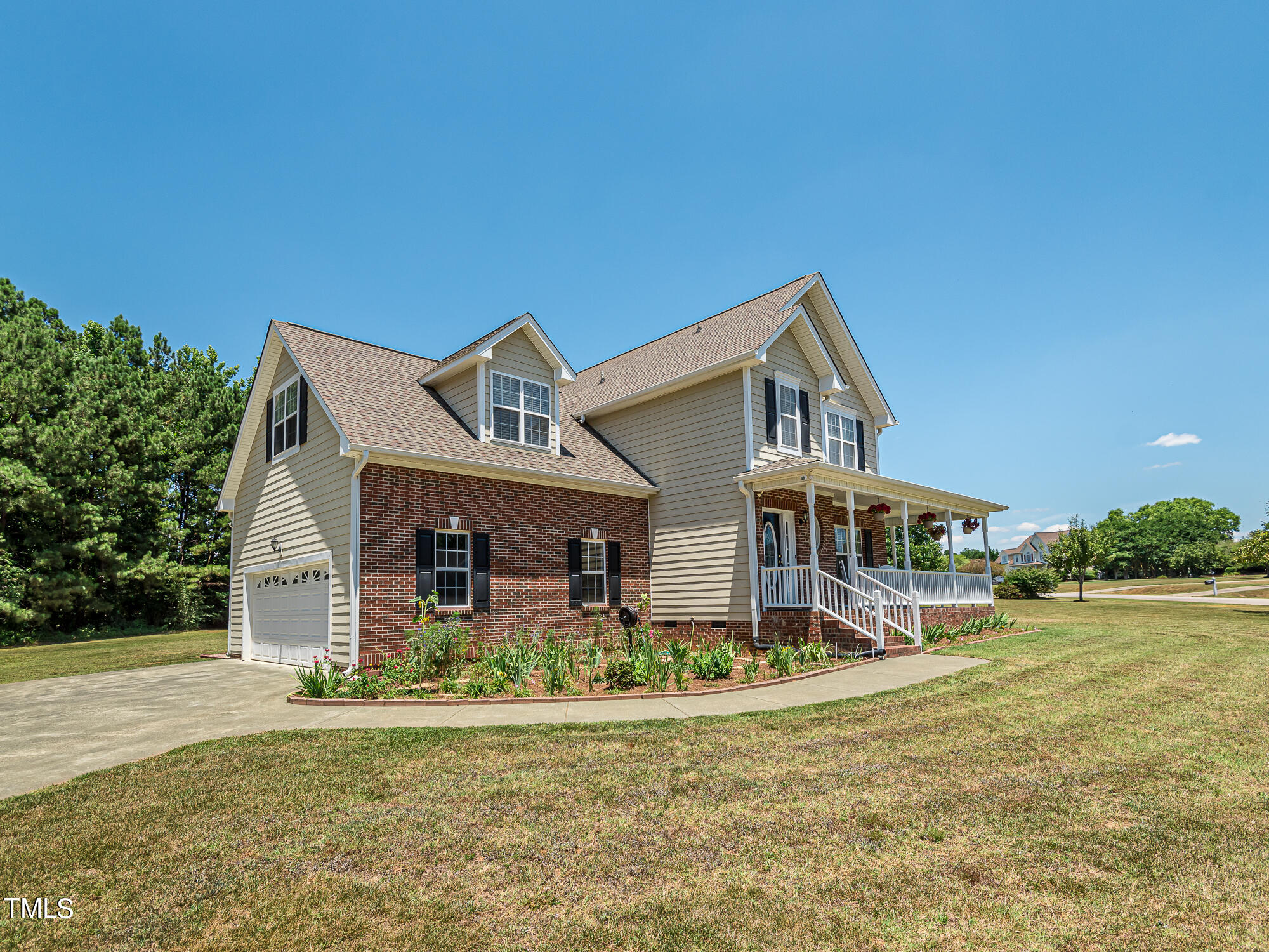 3080 Wren Road Creedmoor, NC 27522 - Photo 2 of 47 InTrust_Realty_Lee_3080_Wren-7805