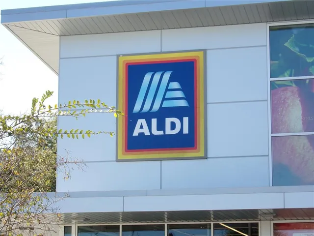 $2,000 | 154 Tuskawilla Road, Unit 204, Winter Springs, FL 32708