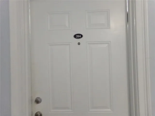 $2,000 | 154 Tuskawilla Road, Unit 204, Winter Springs, FL 32708