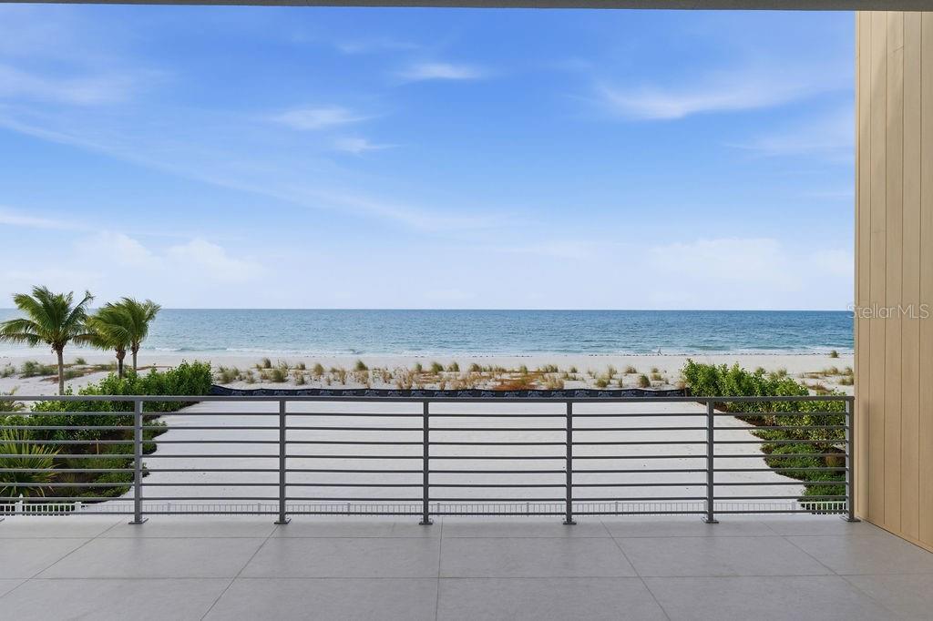 6489 Gulfside Road Longboat Key, FL 34228 - Photo 36 of 75
