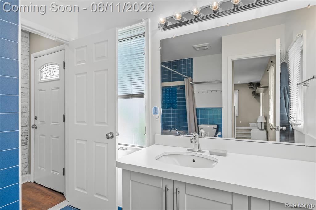4661 Sashabaw Road Waterford, MI 48329 - Photo 23 of 37