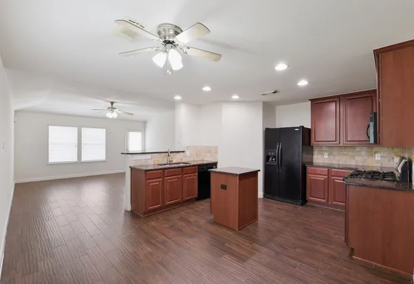 $2,000 | 31039 Sundance Woods Court, Spring, TX 77386