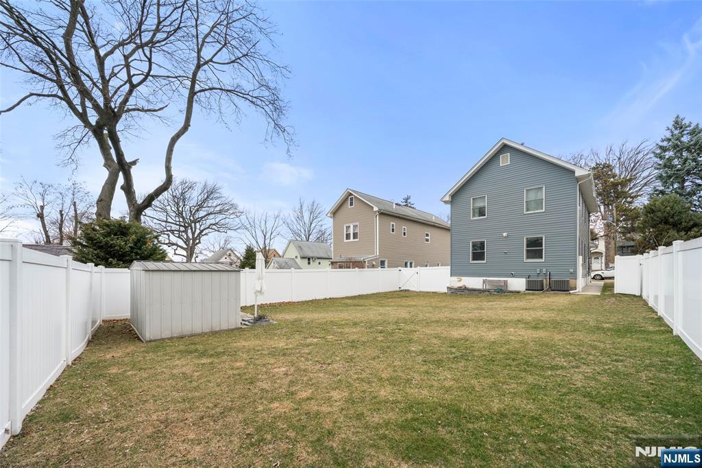11 Webster Street Ridgefield Park, NJ 07660 - Photo 18 of 19 Gallery Image 18