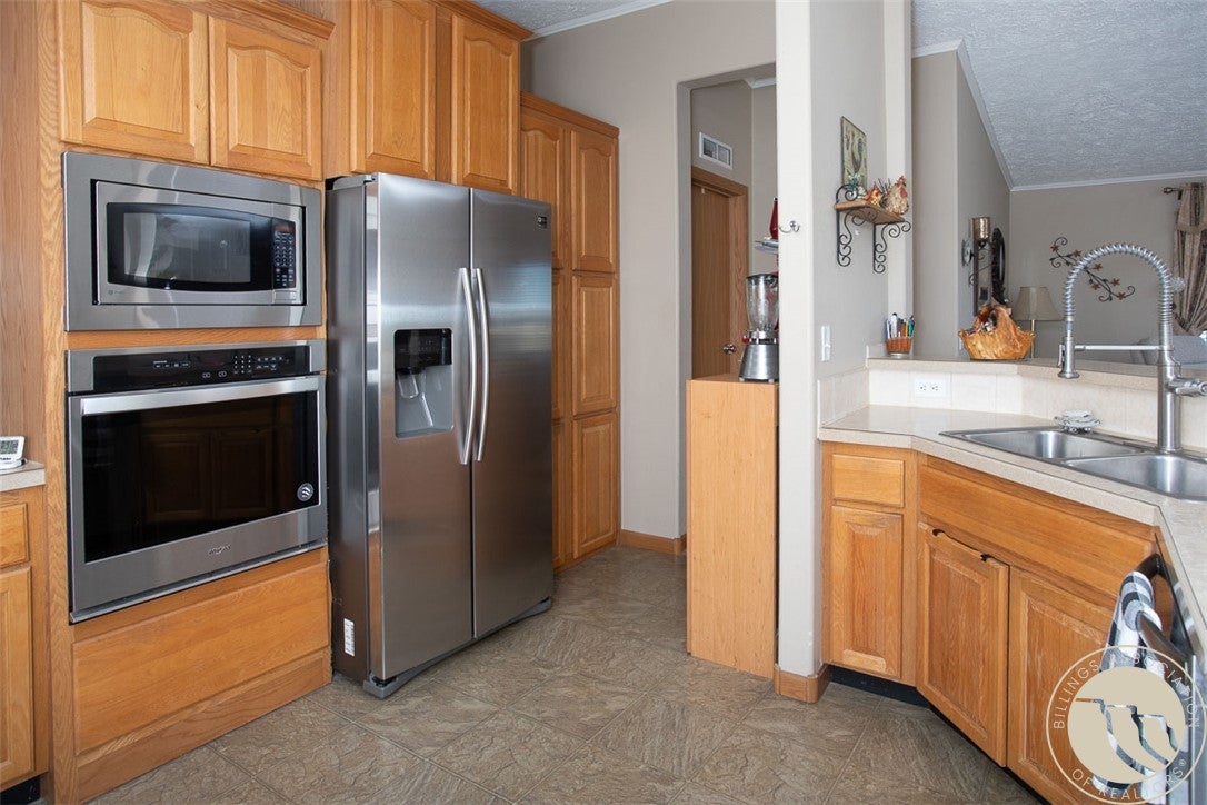 4665 Vandaveer Road Billings, MT 59101 - Photo 12 of 36 Gallery Image 12