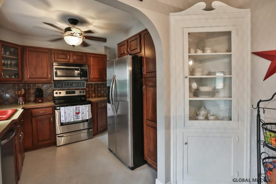 36 Spring Avenue Colonie, NY 12110 - Photo 21 of 61 Photo 21