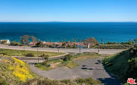 $2,195,000 | 6445 Latigo Canyon Road, Malibu, CA 90265
