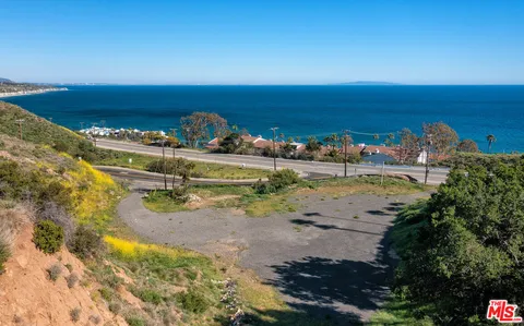 $2,195,000 | 6445 Latigo Canyon Road, Malibu, CA 90265