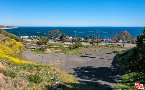 $2,195,000 | 6445 Latigo Canyon Road, Malibu, CA 90265