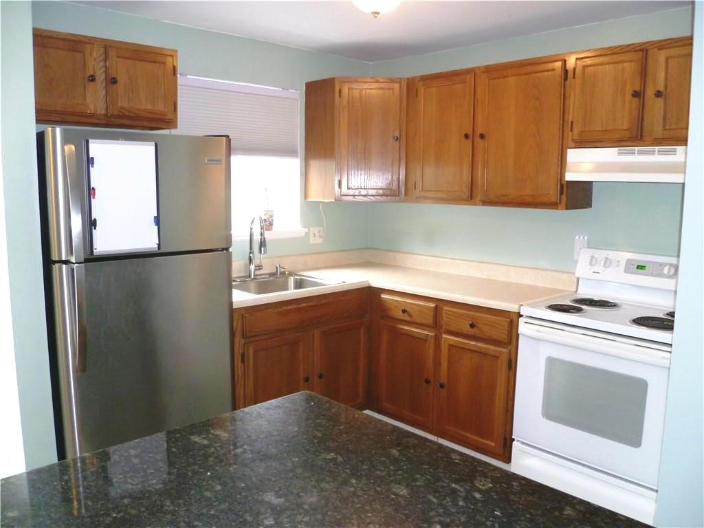 138 Fox Run Gates, NY 14606 - Photo 4 of 40