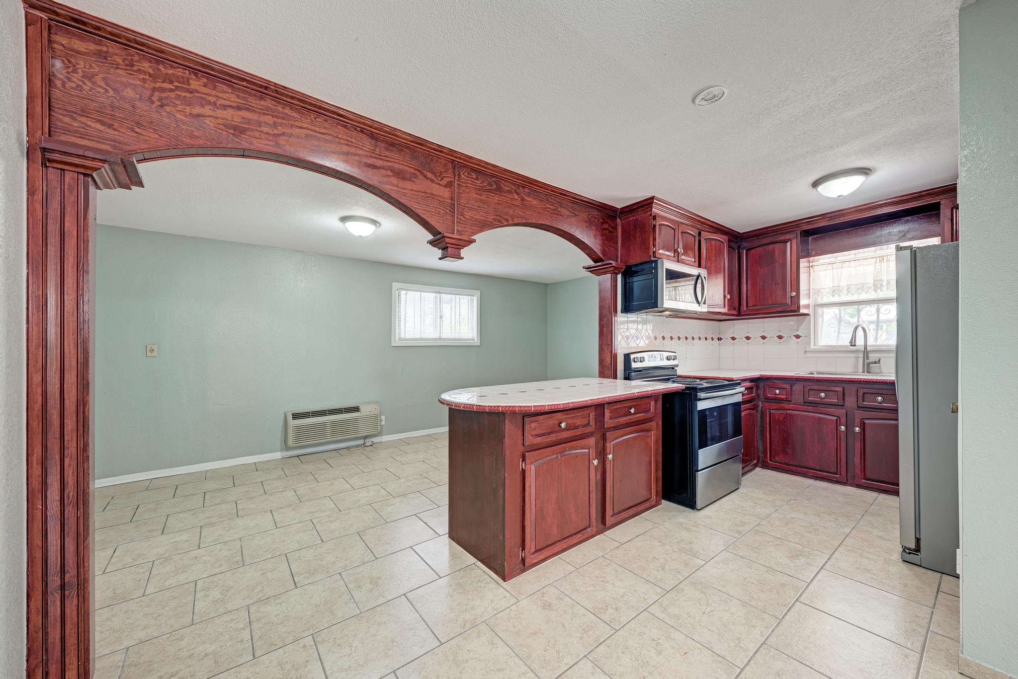 4701 Bandera Road Austin, TX 78721 - Photo 11 of 37