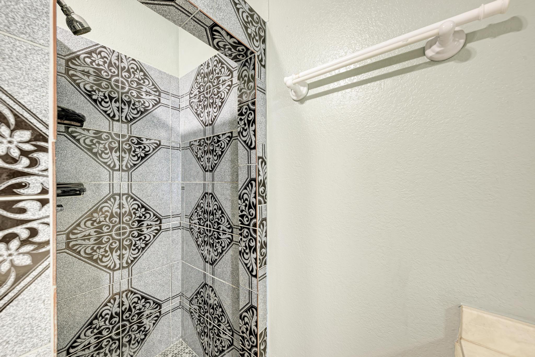 4701 Bandera Road Austin, TX 78721 - Photo 27 of 37