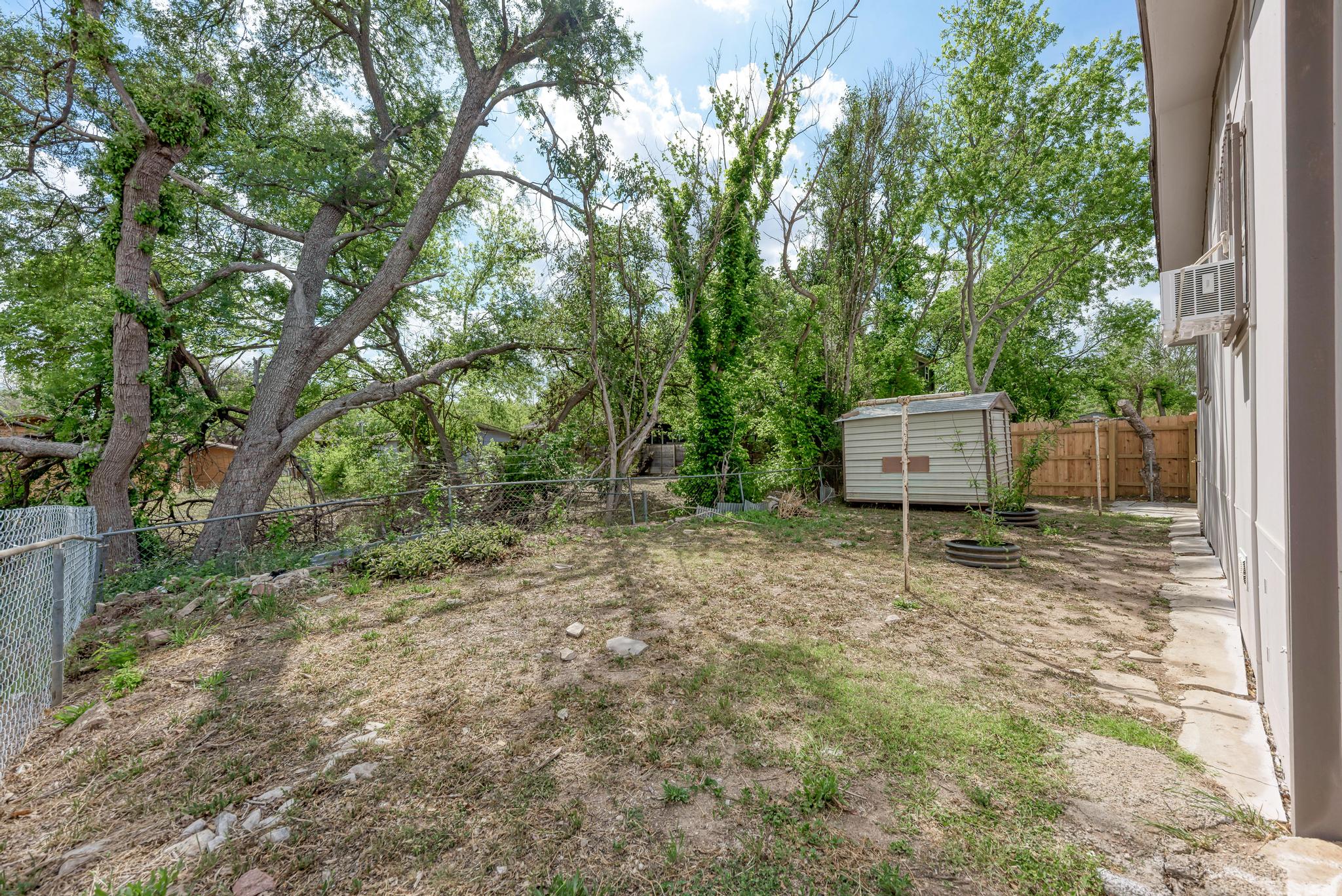 4701 Bandera Road Austin, TX 78721 - Photo 33 of 37