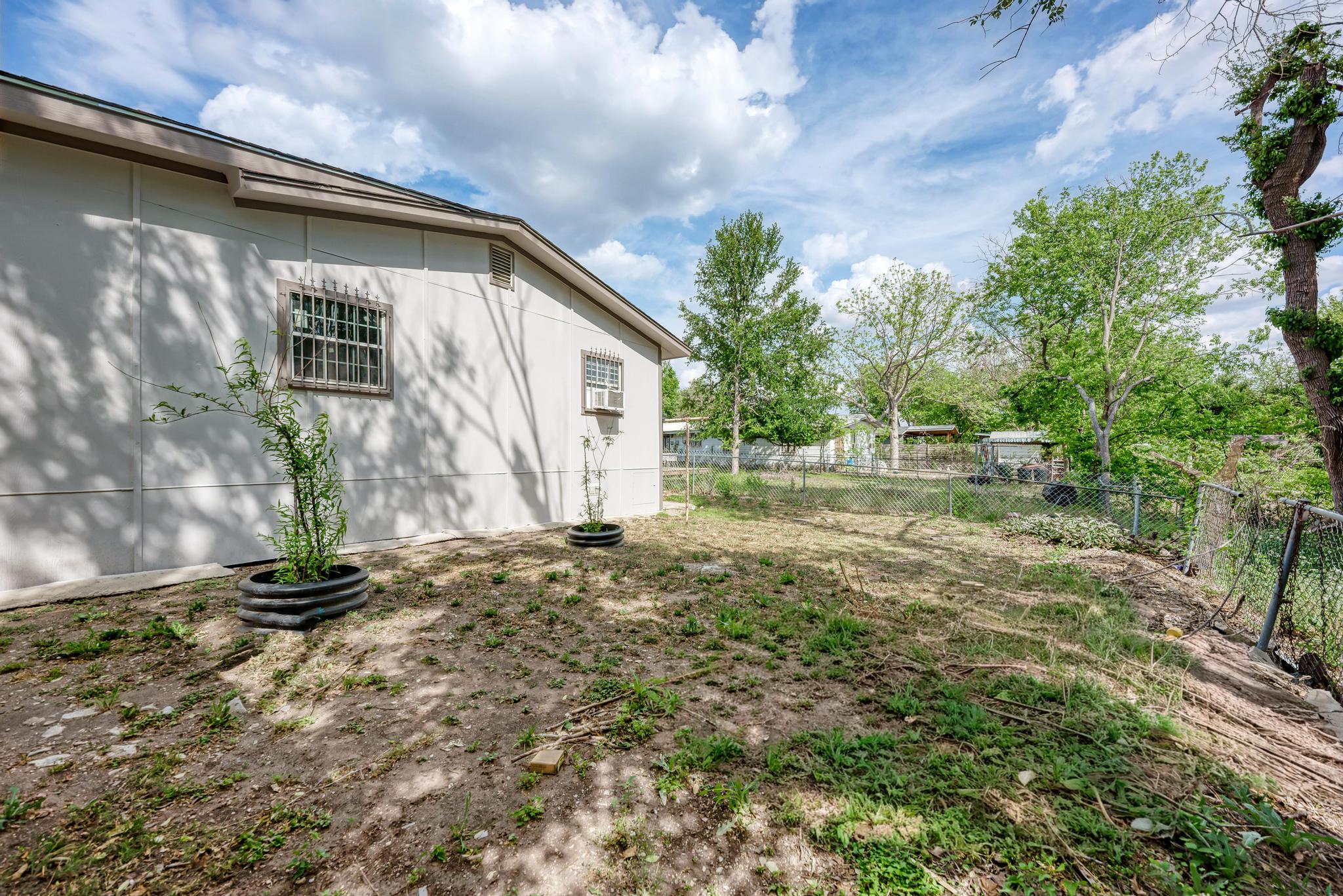 4701 Bandera Road Austin, TX 78721 - Photo 35 of 37