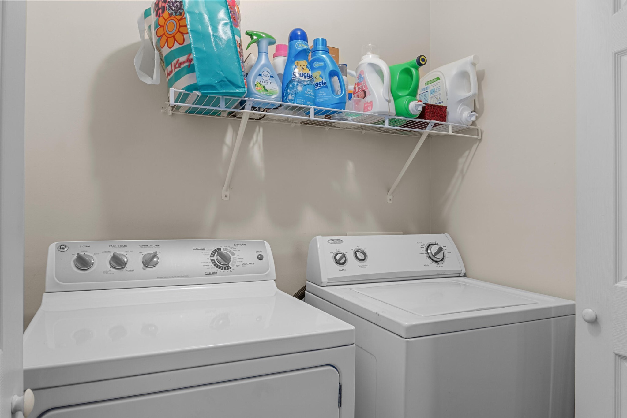 352 West Rhea Avenue Spring City, TN 37381 - Photo 11 of 23 a utility room with dryer and washer