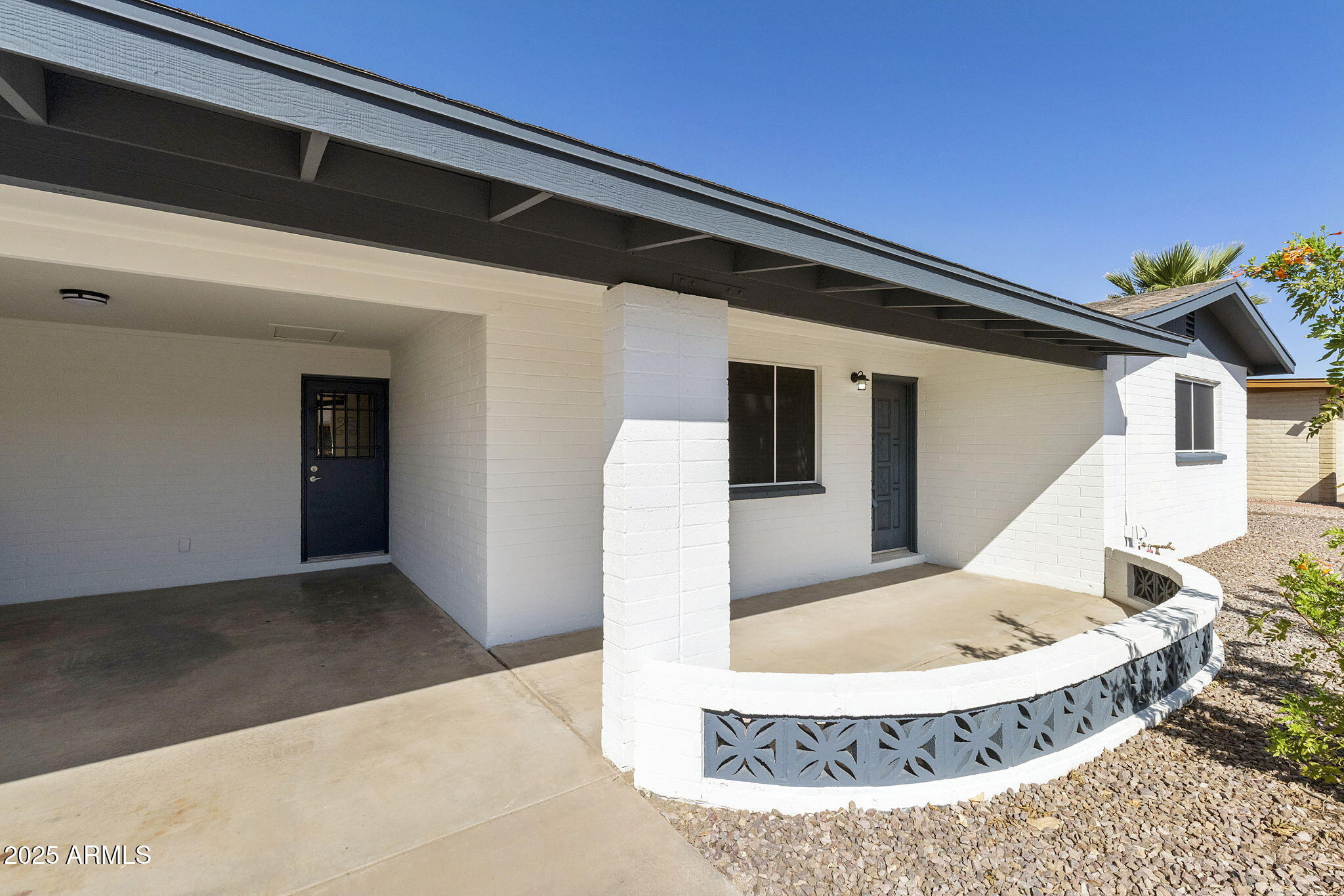 1346 South Main Drive Apache Junction, AZ 85120 - Photo 2 of 18 5-web-or-mls-DLB_6470 - Copy (2)