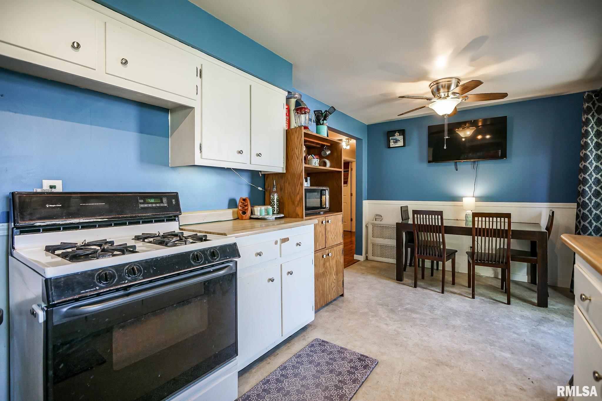16114 North Admiral Road Chillicothe, IL 61523 - Photo 10 of 35