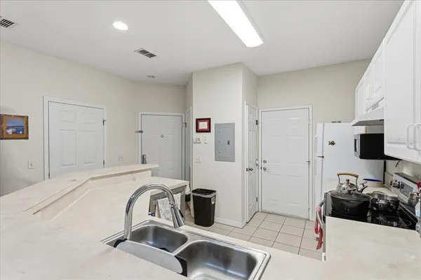 $209,700 | 13200 West Newberry Road, Unit 86, Newberry, FL 32669