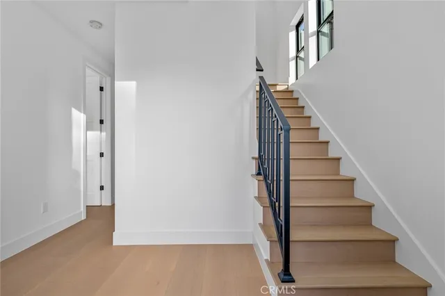 $2,479,000 | 110 South Irena Avenue, Unit A, Redondo Beach, CA 90277