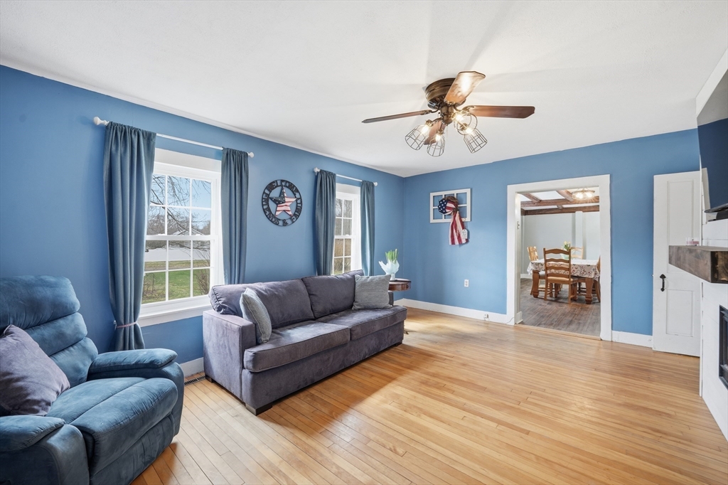 79 State Road Whately, MA 01373 - Photo 18 of 40 a living room with furniture and a window
