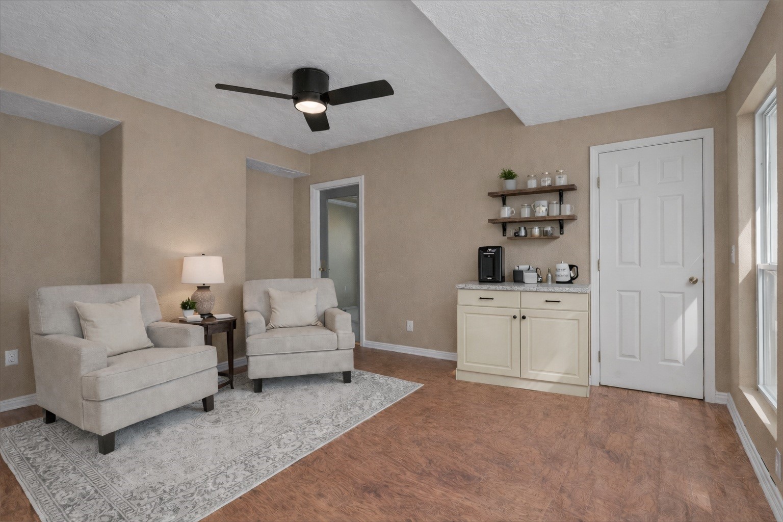 10205 Fostoria Road Cleveland, TX 77328 - Photo 11 of 41 AI Staged Sunroom