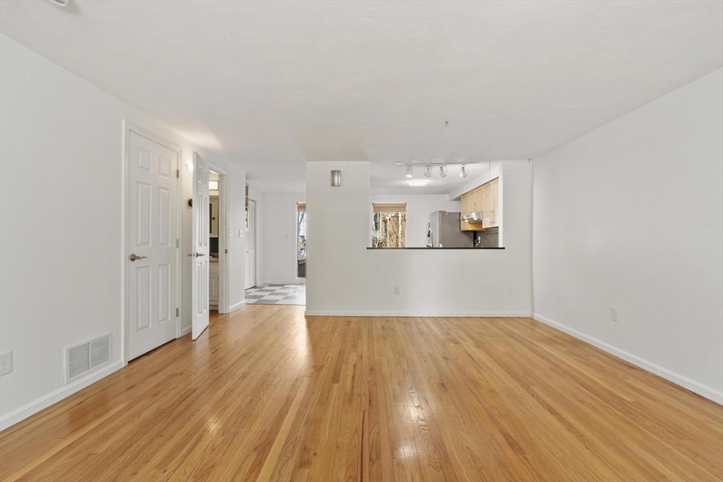 111 Brigham Street, Unit 11B Hudson, MA 01749 - Photo 15 of 34