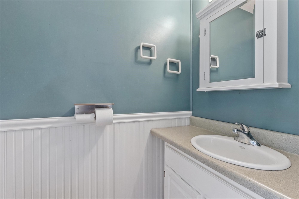 111 Brigham Street, Unit 11B Hudson, MA 01749 - Photo 18 of 34