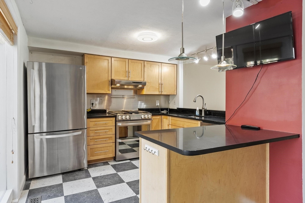 111 Brigham Street, Unit 11B Hudson, MA 01749 - Photo 7 of 34