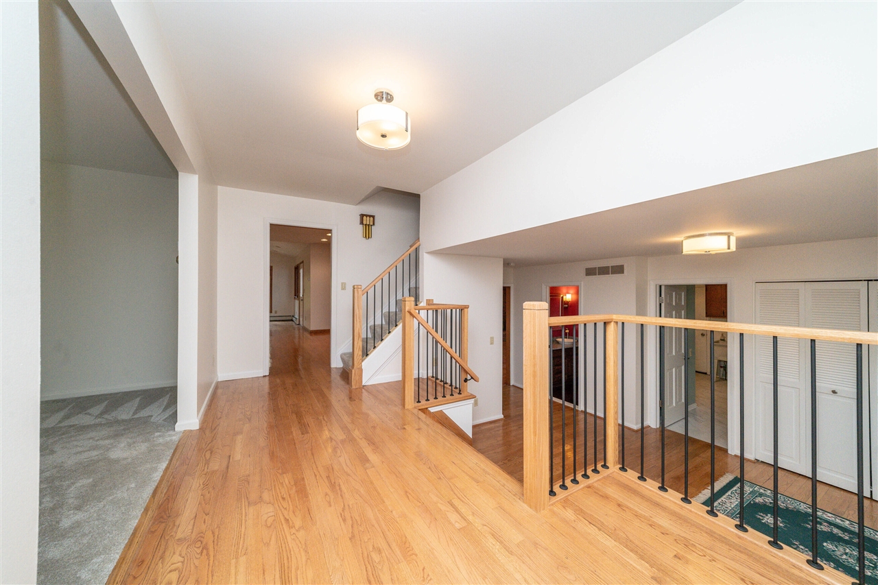 34150 Hunters Row Farmington Hills, MI 48331 - Photo 8 of 58