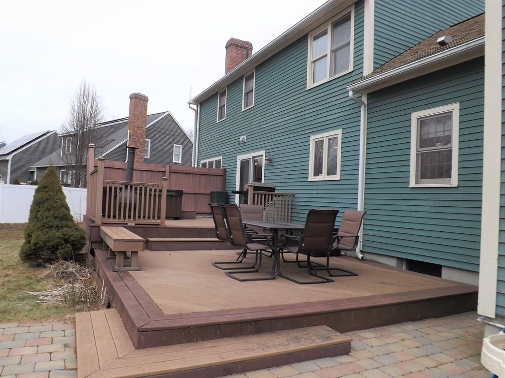 7 Rice Road Auburn, MA 01501 - Photo 3 of 32 Gallery Image 3
