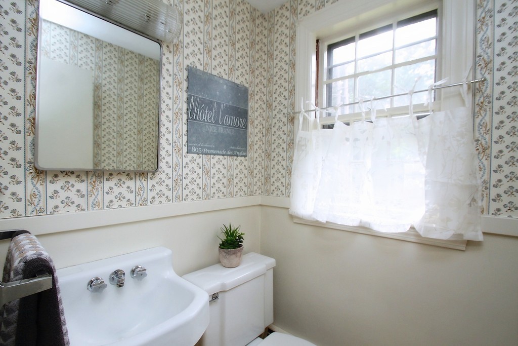 32 Maple Ridge Road Reading, MA 01867 - Photo 14 of 30