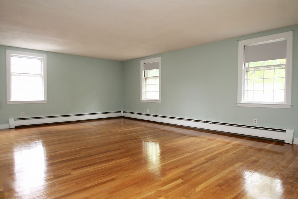 32 Maple Ridge Road Reading, MA 01867 - Photo 15 of 30