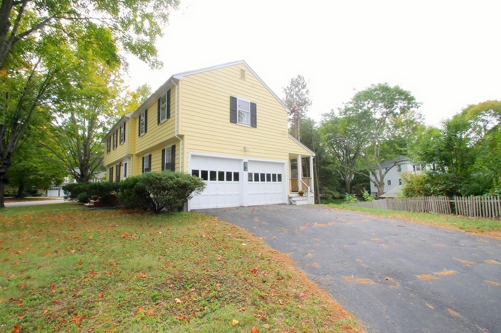 32 Maple Ridge Road Reading, MA 01867 - Photo 3 of 30