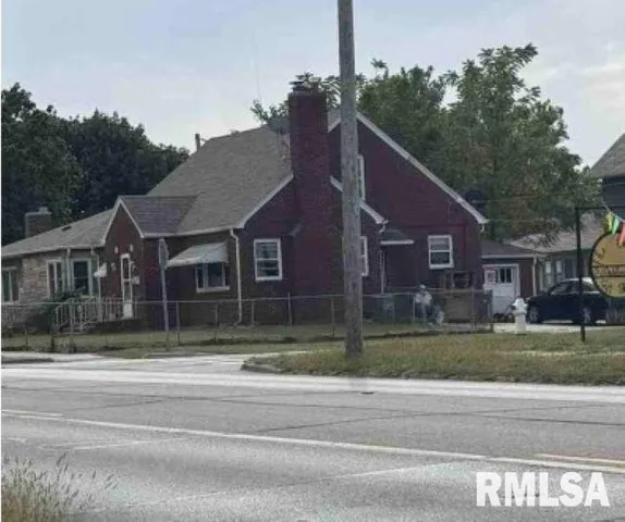 $113,200 | 1126 Park Avenue, Muscatine, IA 52761