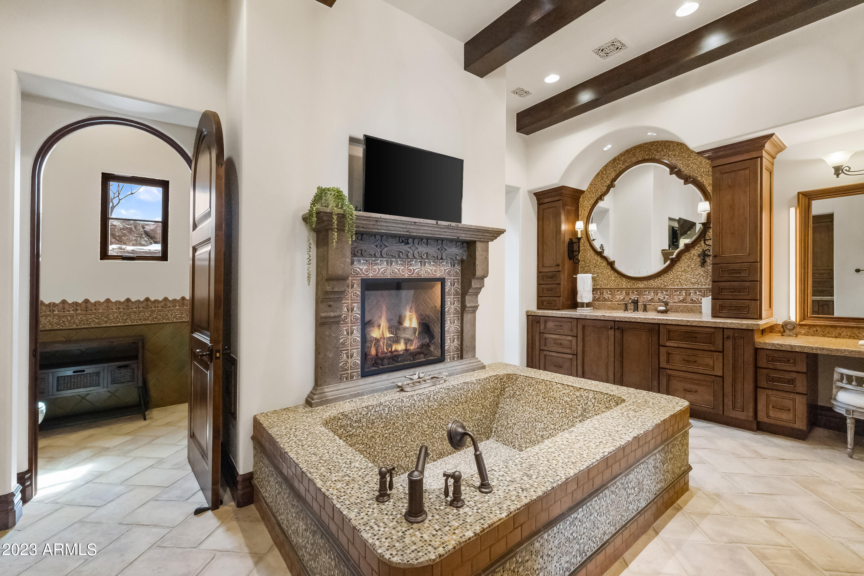 3350 Bar-Circle-A Road Prescott, AZ 86301 - Photo 41 of 76 Primary Bathroom with Soaking Tub