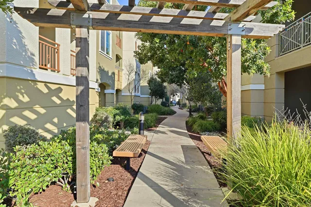 $699,000 | 4728 Norris Canyon Road, Unit 204, San Ramon, CA 94583