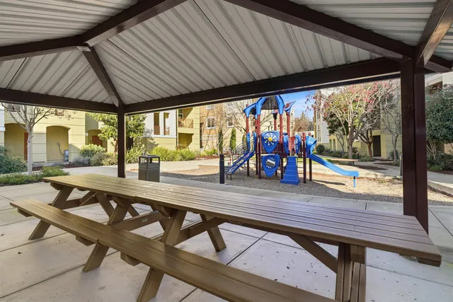 $699,000 | 4728 Norris Canyon Road, Unit 204, San Ramon, CA 94583