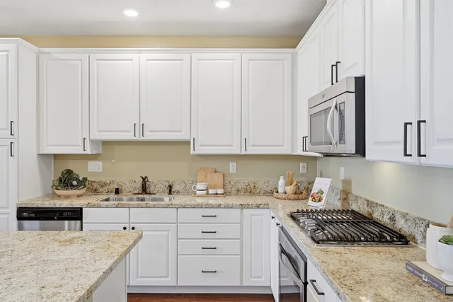 $699,000 | 4728 Norris Canyon Road, Unit 204, San Ramon, CA 94583