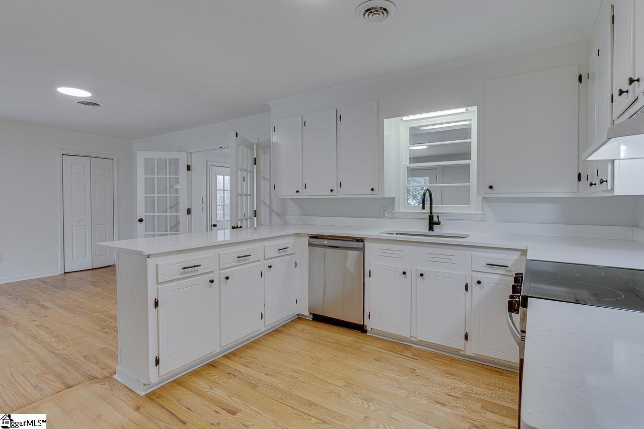2303 Poplar Lane Anderson, SC 29621 - Photo 13 of 29 Gallery Image 13
