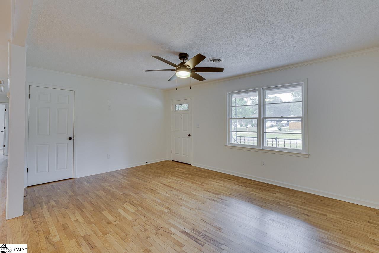 2303 Poplar Lane Anderson, SC 29621 - Photo 6 of 29 Gallery Image 6