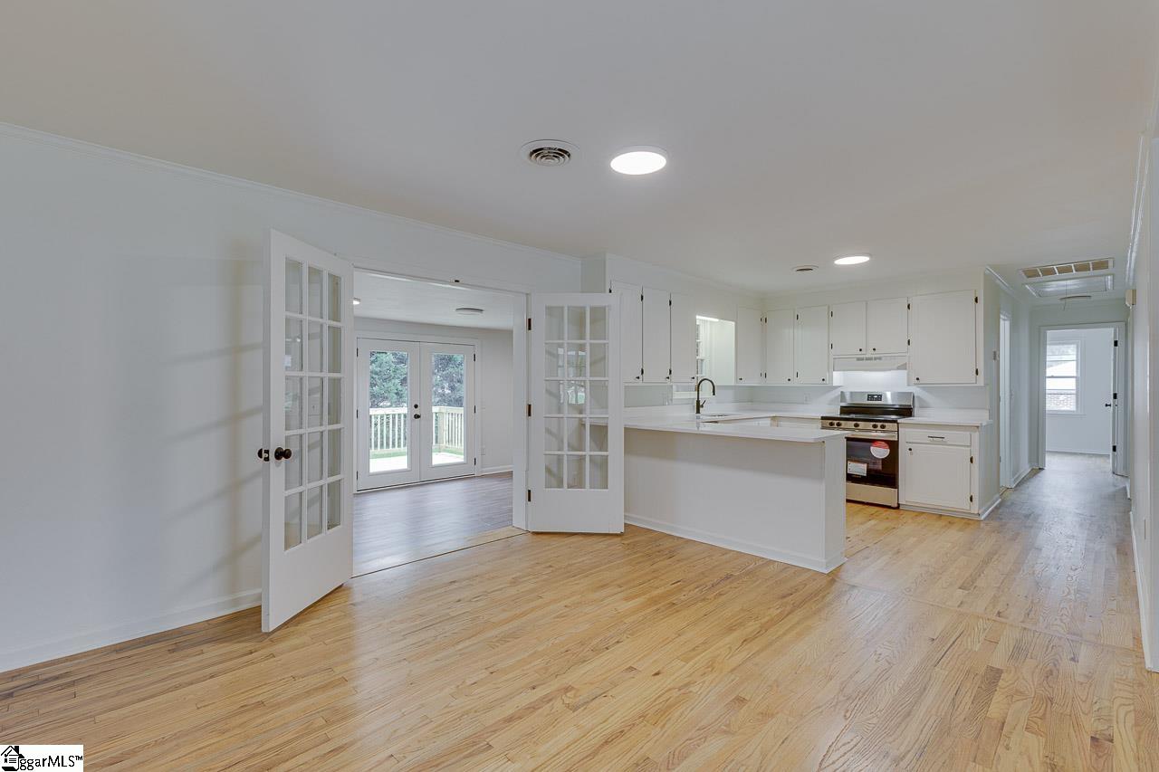 2303 Poplar Lane Anderson, SC 29621 - Photo 7 of 29 Gallery Image 7
